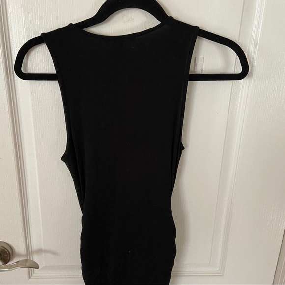 Deep V corset Little Black Dress - Picture 6 of 8